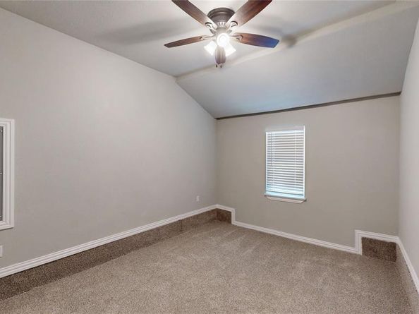 1820  Oak Tree Lane , Arlington Texas 76013