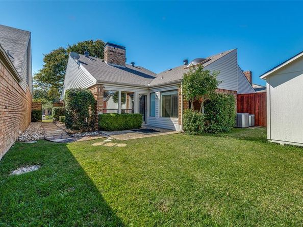 6523  Brook Lake Drive , Dallas Texas 75248