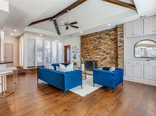 6523  Brook Lake Drive , Dallas Texas 75248