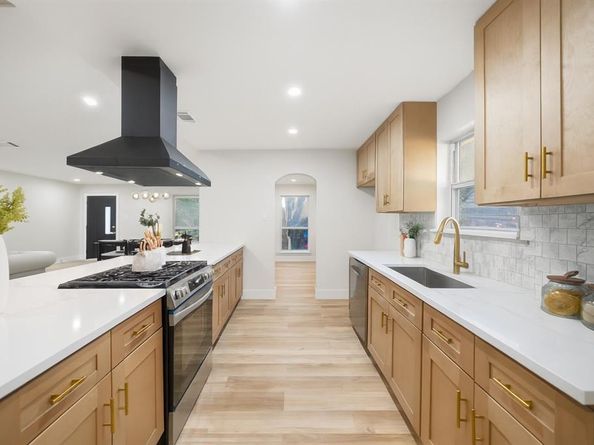 7837  Alto Caro Drive , Dallas Texas 75248
