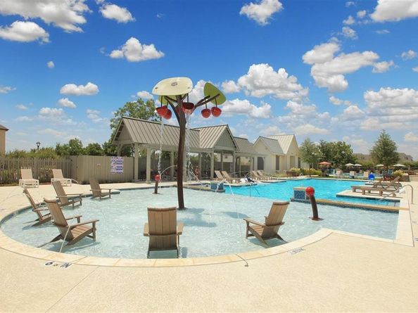 2901  Half Moon Way , Northlake Texas 76247