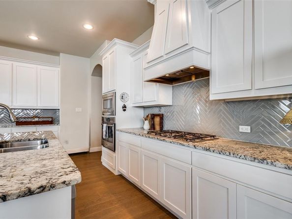2706  Point Vista Drive , Lewisville Texas 75067