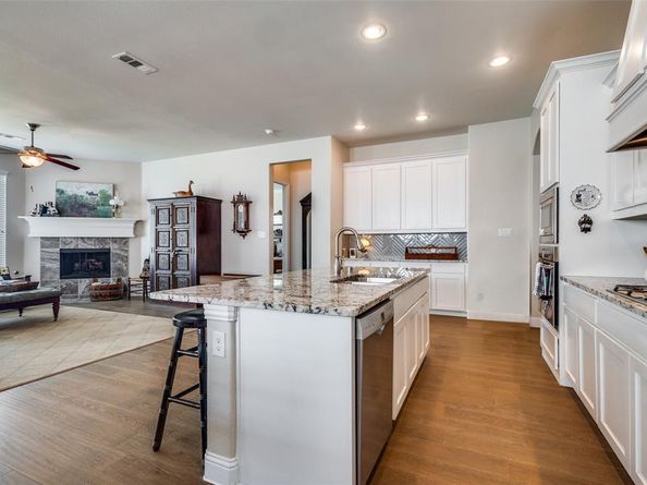 2706  Point Vista Drive , Lewisville Texas 75067