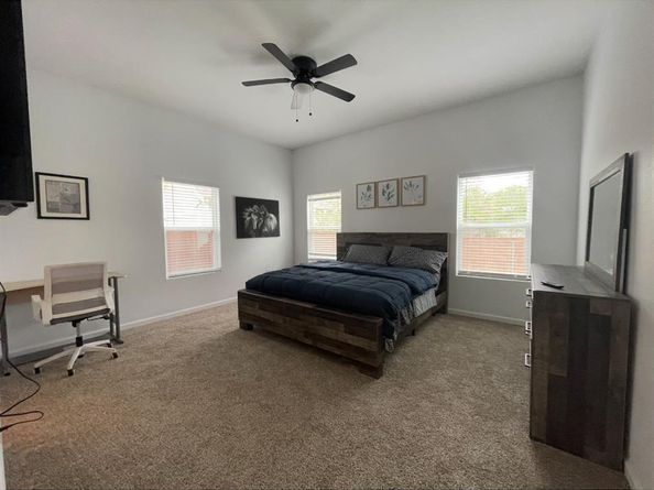 1121 E Annie Street , Fort Worth Texas 76104