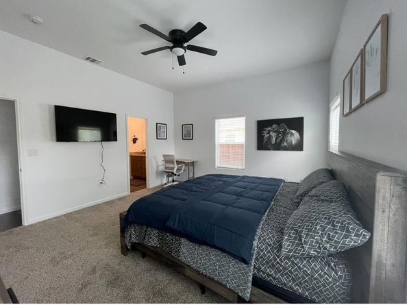 1121 E Annie Street , Fort Worth Texas 76104