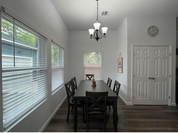 1121 E Annie Street , Fort Worth Texas 76104