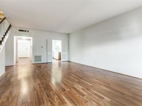 7526 W Northwest Highway  2, Dallas Texas 75225