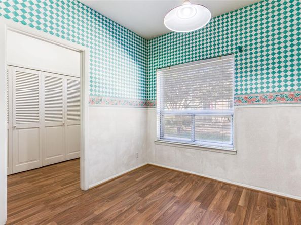 7526 W Northwest Highway  2, Dallas Texas 75225