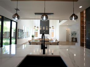 3542  Regent Drive , Dallas Texas 75229