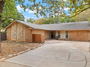 5700  Stage Line Court , Arlington Texas 76017