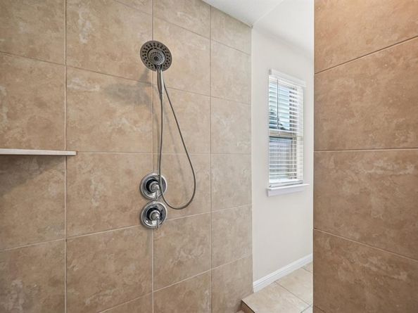 10433  Unity Drive , Fort Worth Texas 76108