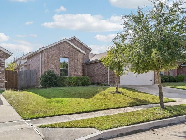 10433  Unity Drive , Fort Worth Texas 76108