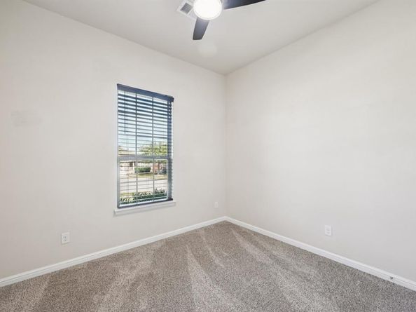 10433  Unity Drive , Fort Worth Texas 76108