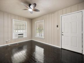 3837A  Earl Street , Fort Worth Texas 76111