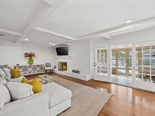 3806  Shady Hill Drive , Dallas Texas 75229