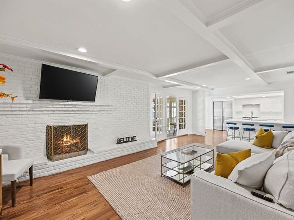 3806  Shady Hill Drive , Dallas Texas 75229