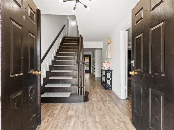 6903  Woodhill Road , Dallas Texas 75217