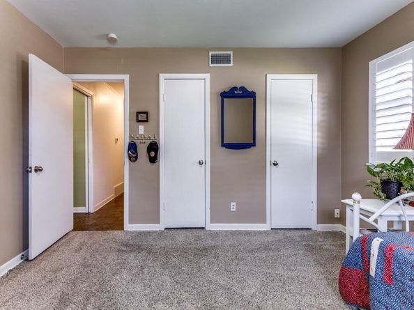 4925  Stadium Drive , Fort Worth Texas 76133