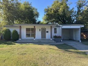 2432  Jonesboro Avenue , Dallas Texas 75228