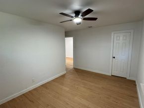 2432  Jonesboro Avenue , Dallas Texas 75228