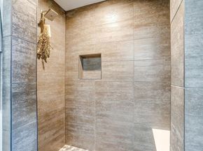 1003  Hurricane Creek Trail , Arlington Texas 76005