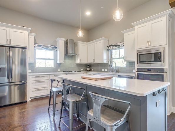 1003  Hurricane Creek Trail , Arlington Texas 76005