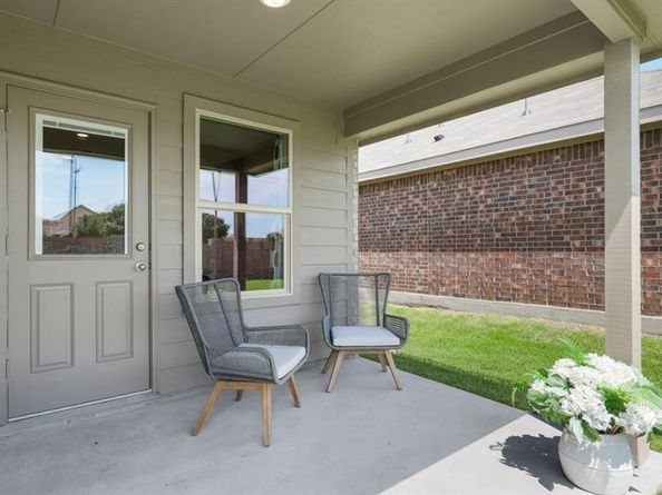 1712  GILLENS Avenue , Fort Worth Texas 76140