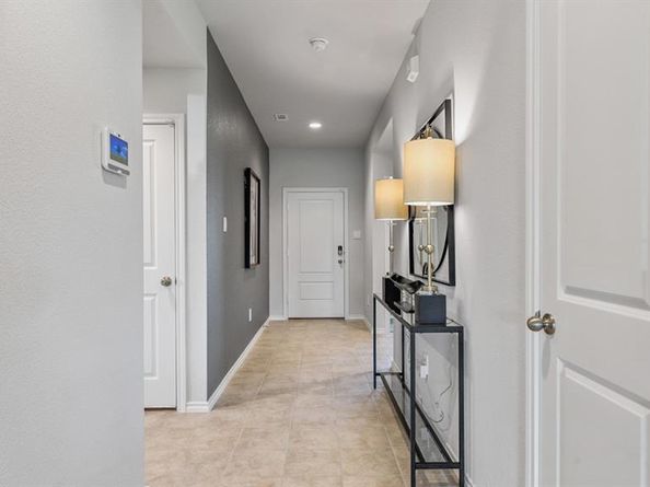 1712  GILLENS Avenue , Fort Worth Texas 76140