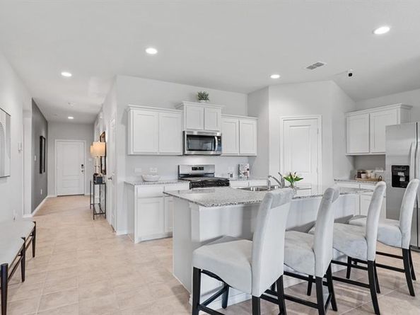 1712  GILLENS Avenue , Fort Worth Texas 76140