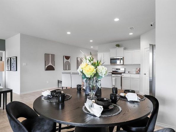 1712  GILLENS Avenue , Fort Worth Texas 76140