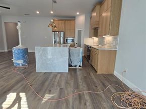 1402  Strickland Street , Dallas Texas 75216