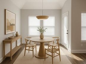 1402  Strickland Street , Dallas Texas 75216