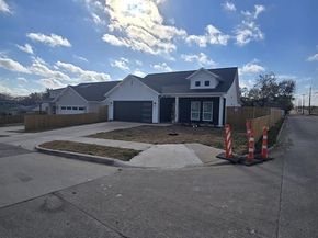 1402  Strickland Street , Dallas Texas 75216