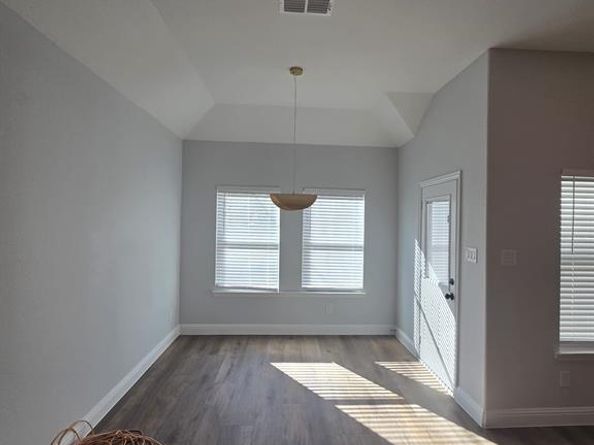 1402  Strickland Street , Dallas Texas 75216