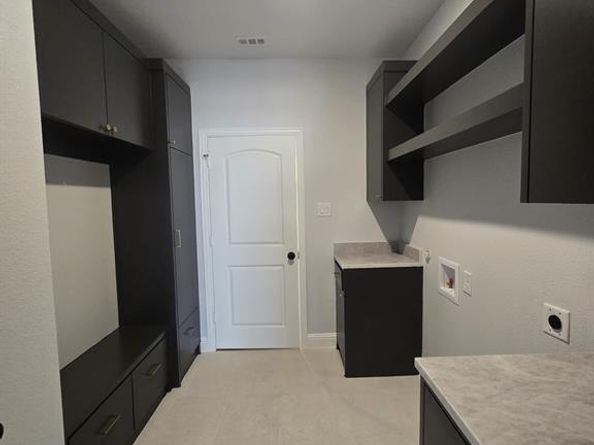 1402  Strickland Street , Dallas Texas 75216