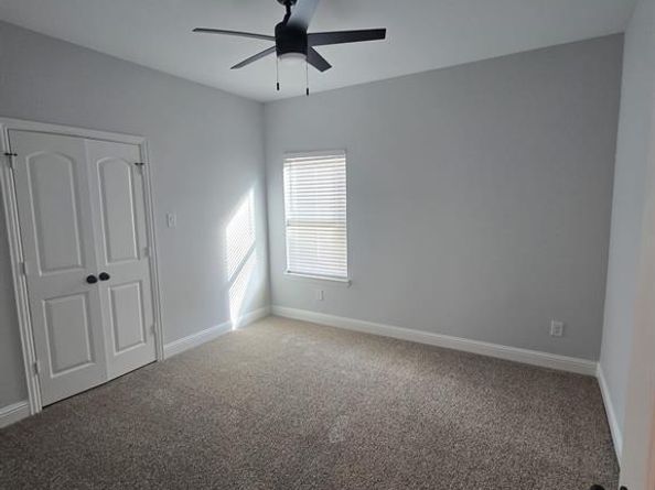 1402  Strickland Street , Dallas Texas 75216