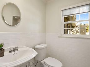 6129  McCommas Boulevard , Dallas Texas 75214