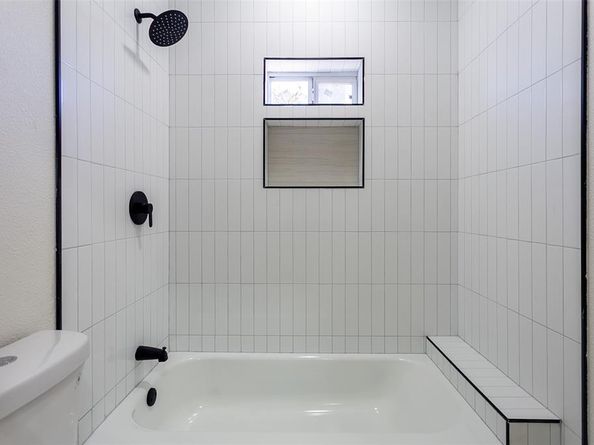 504 W Hammond Street , Fort Worth Texas 76115