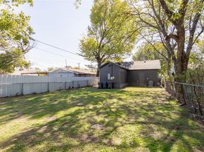 504 W Hammond Street , Fort Worth Texas 76115