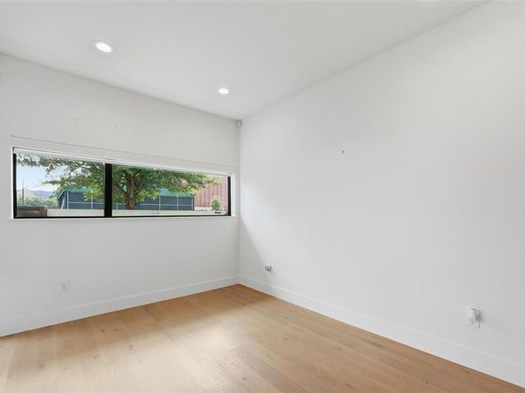 3923  Cole Avenue  101, Dallas Texas 75204