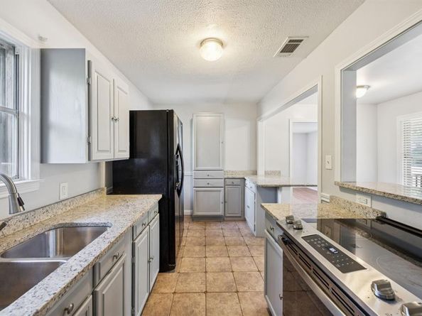 10433  Cayuga Drive , Dallas Texas 75228