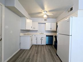 902  Spring Valley Plaza , Richardson Texas 75080