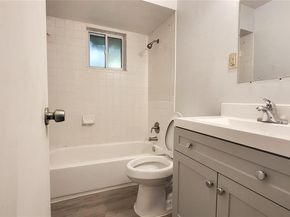 902  Spring Valley Plaza , Richardson Texas 75080