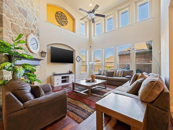 1123  Autumn Mist Way , Arlington Texas 76005