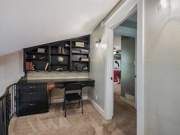 2012  Hollyhill Lane , Denton Texas 76205