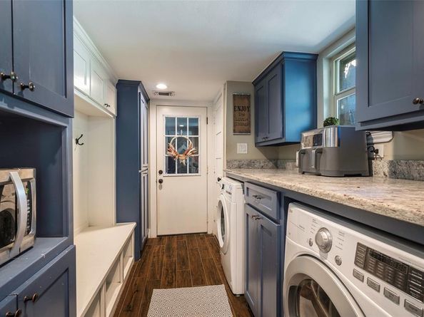 2012  Hollyhill Lane , Denton Texas 76205