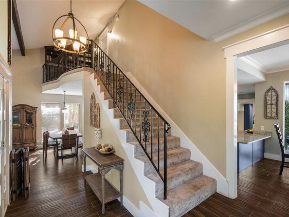 2012  Hollyhill Lane , Denton Texas 76205