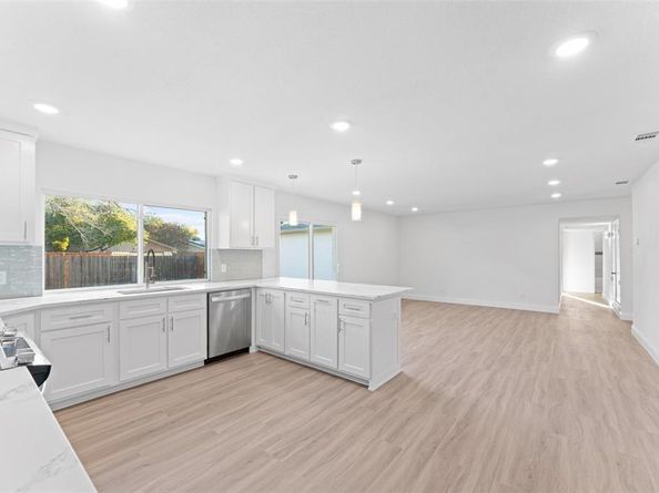 1528 W Spring Creek Parkway , Plano Texas 75023