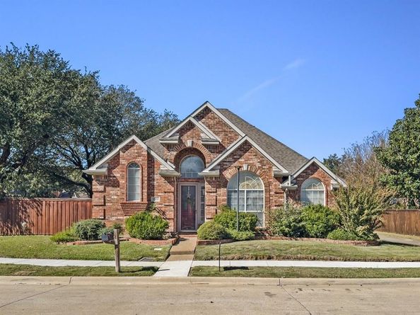 8501  Mustang Drive , Irving Texas 75063