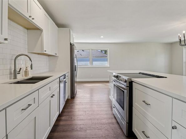 7862  La Verdura Drive , Dallas Texas 75248